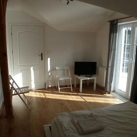 Bed and Breakfast Dworek Posen Exterior foto