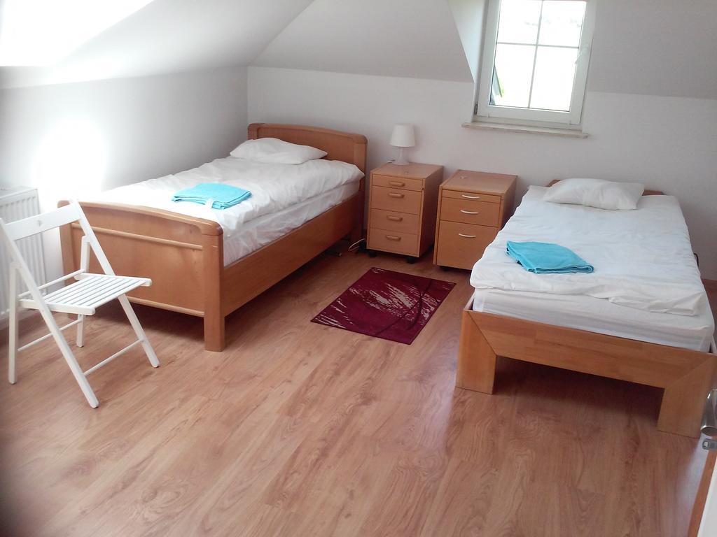 Bed and Breakfast Dworek Posen Exterior foto